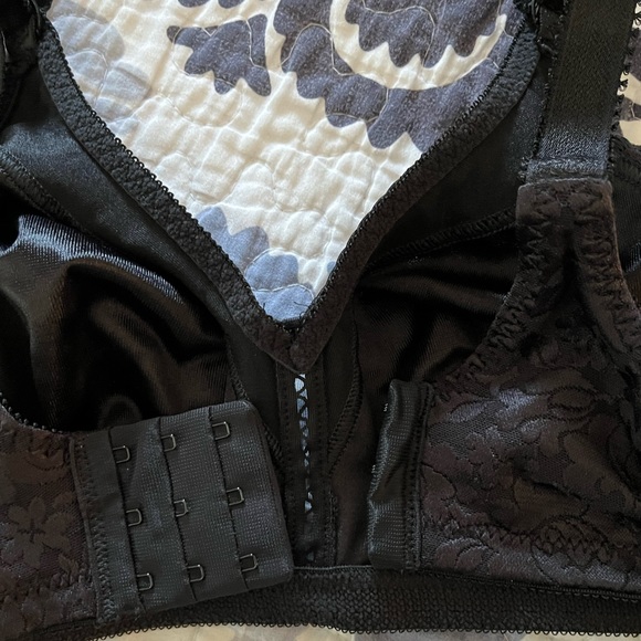 Bali Black Jacquard print un padded bra, Sz 36C - Picture 4 of 5